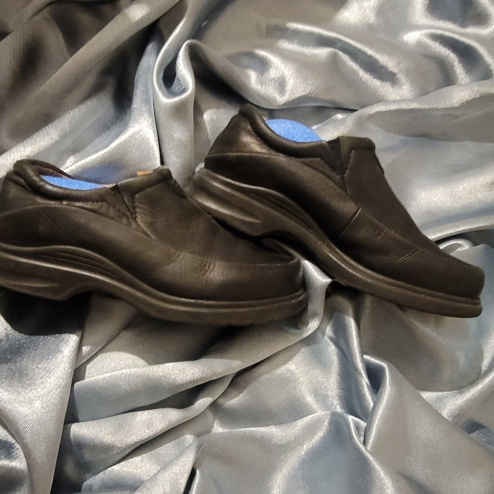 Ariat slip on shoes